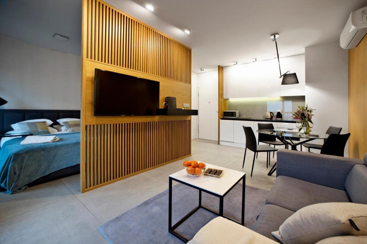 Mennica Residence Deluxe Варшава Екстер'єр фото