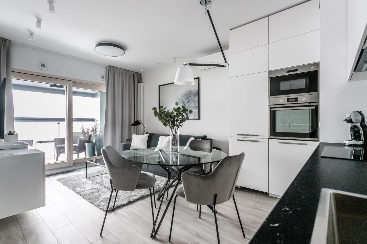 Mennica Residence Deluxe Варшава Екстер'єр фото